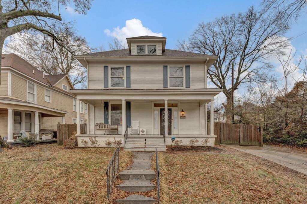 Exquisite Two-Story Home Located In Midtown Memphis Exterior photo